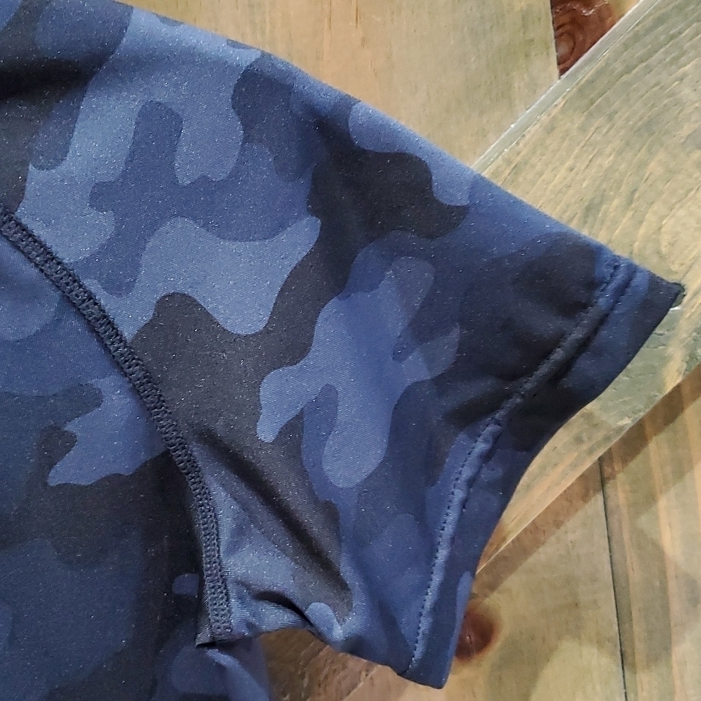 TESLA BLUE CAMO COOL DRY COMPRESSION BASELAYER SHIRT SLEEVE T-SHIRT - Picture 2 of 4